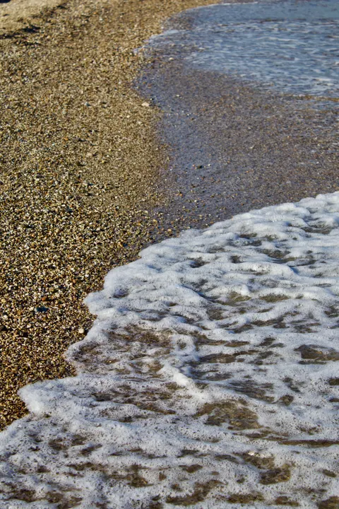 Fale na brzegu Tapeta na Telefon · ocean_v · 1440×2160