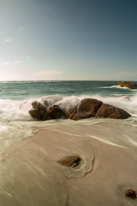 Wellen am Ufer Handy-Hintergrundbild · ocean_v · 1440×2160