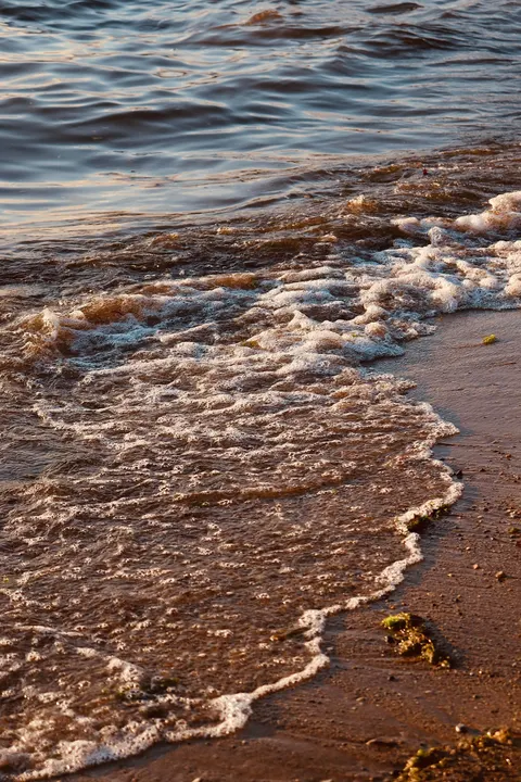 Wellen am Ufer Handy-Hintergrundbild · ocean_v · 1440×2160