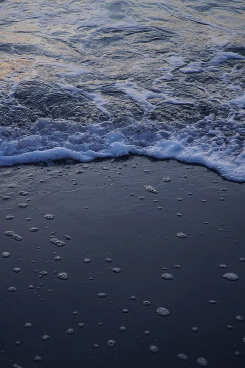 Shore Waves Phone Wallpaper · ocean_v · 1440×2160