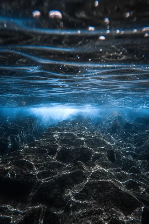 Underwater Blue Phone Wallpaper · ocean_v · 1440×2155