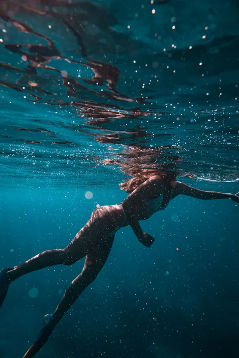 水下蓝 手机壁纸 · ocean_v · 1440×2160