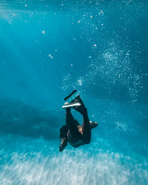 Underwater Blue Phone Wallpaper · ocean_v · 1440×1800