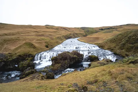 Wallpaper Air terjun Islandia 4K · waterfall · 3840×2560