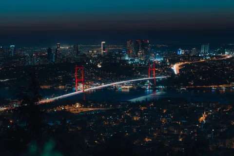 City Bridge 4K Wallpaper · city · 3840×2560