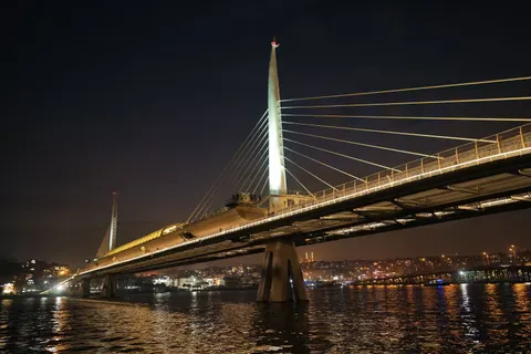 City Bridge 4K Wallpaper · city · 3840×2560