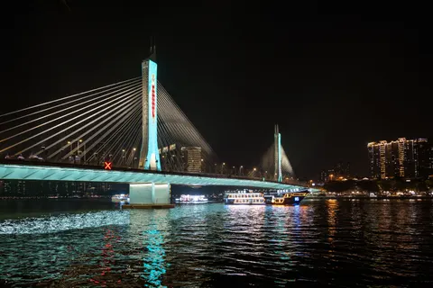 City Bridge 4K Wallpaper · city · 3840×2560
