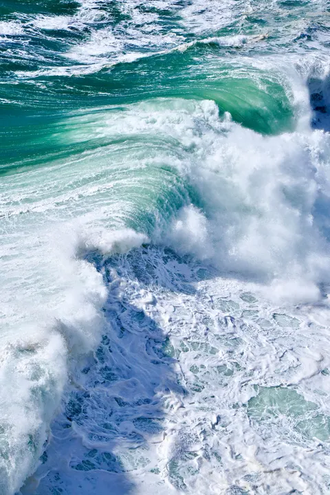 Crashing Wave Phone Wallpaper · ocean_v · 1440×2160