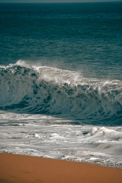 Brekende golf Telefoon Achtergrond · ocean_v · 1440×2160