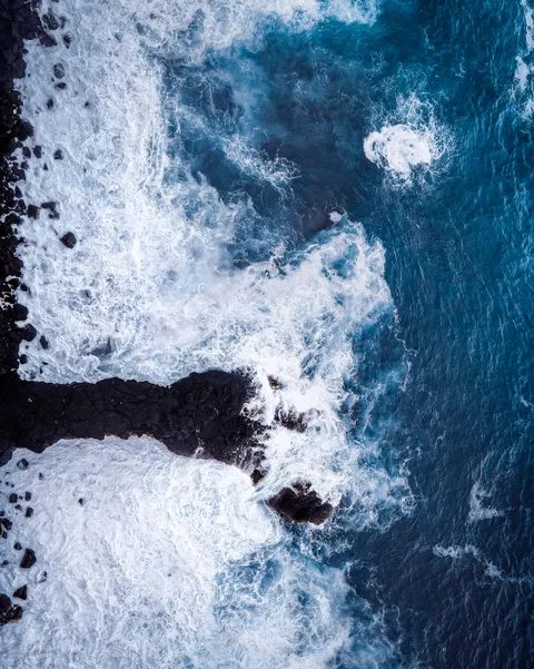 Crashing Wave Phone Wallpaper · ocean_v · 1440×1800