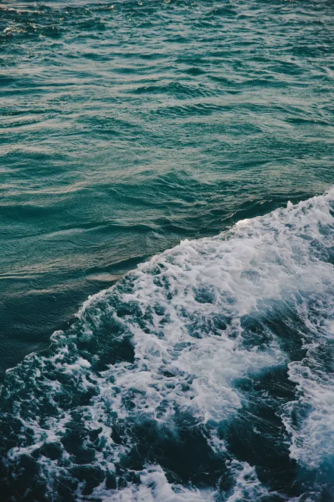 Crashing Wave Phone Wallpaper · ocean_v · 1440×2160