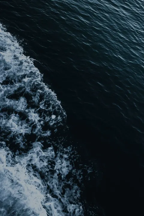 Crashing Wave Phone Wallpaper · ocean_v · 1440×2160