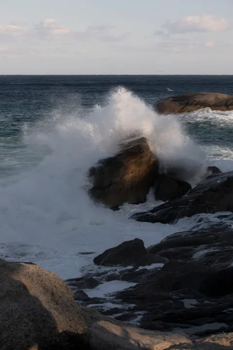 Crashing Wave Phone Wallpaper · ocean_v · 1440×2160