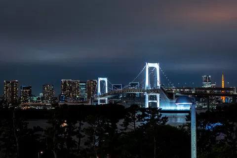 City Bridge 4K Wallpaper · city · 3840×2559