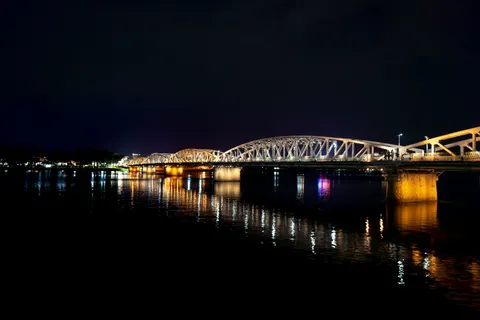 Stadtbrücke 4K Hintergrundbild · city · 3840×2560