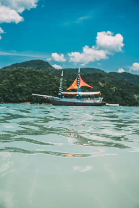 Clear Sea Phone Wallpaper · ocean_v · 1440×2160