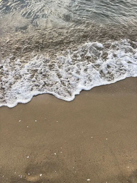 Wellen am Ufer Handy-Hintergrundbild · ocean_v · 1440×1920
