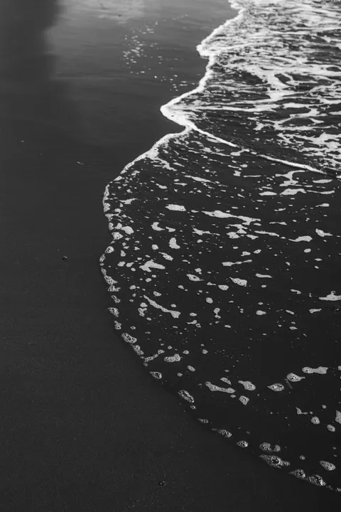 Shore Waves Phone Wallpaper · ocean_v · 1440×2160