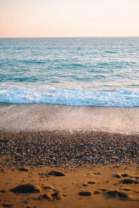 Shore Waves Phone Wallpaper · ocean_v · 1440×2160