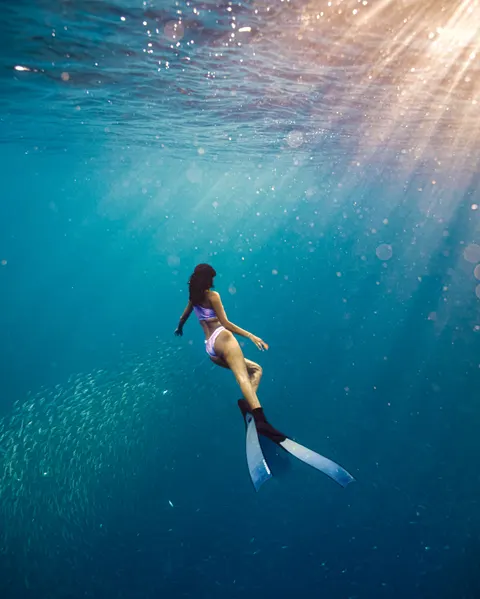 Biru Bawah Laut Wallpaper HP · ocean_v · 1440×1800