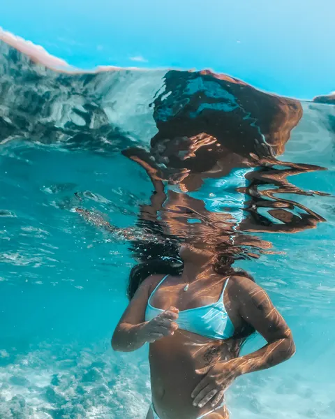 Fondo de Pantalla para Móvil Azul Submarino · ocean_v · 1440×1800