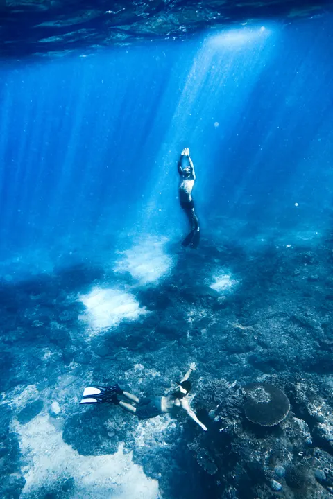 Underwater Blue Phone Wallpaper · ocean_v · 1440×2160