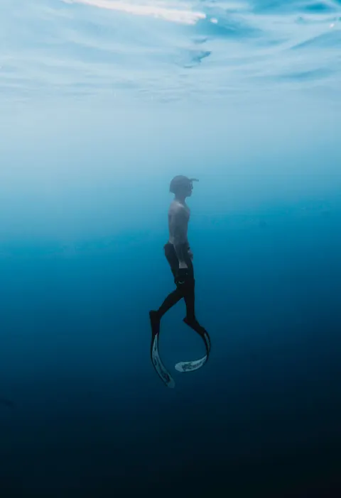 Underwater Blue Phone Wallpaper · ocean_v · 1440×2104