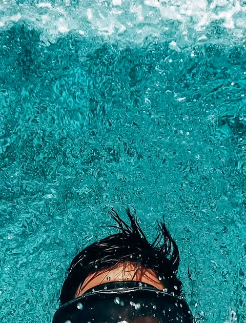 Underwater Blue Phone Wallpaper · ocean_v · 1440×1889