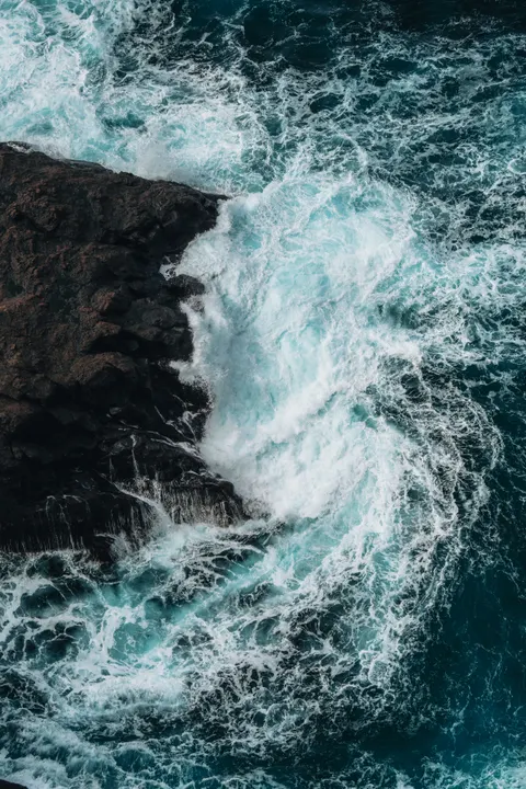 Crashing Wave Phone Wallpaper · ocean_v · 1440×2160