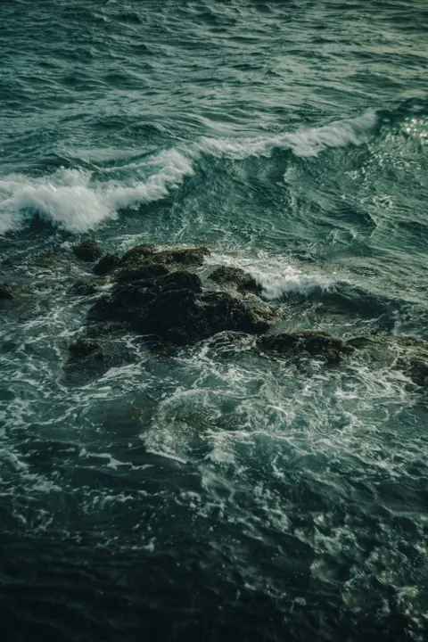 Crashing Wave Phone Wallpaper · ocean_v · 1440×2160