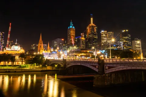 Stadtbrücke 4K Hintergrundbild · city · 3840×2560