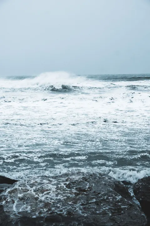 Crashing Wave Phone Wallpaper · ocean_v · 1440×2160