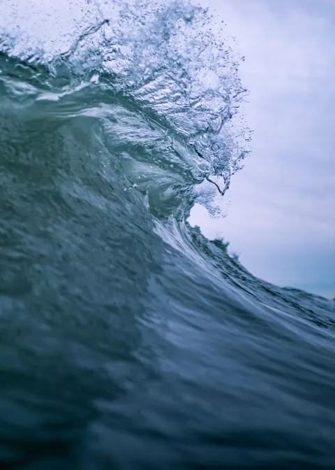 موجة تتكسر خلفية للجوال · ocean_v · 1440×2016