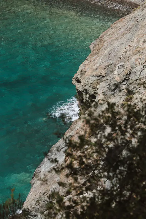 Clear Sea Phone Wallpaper · ocean_v · 1440×2160