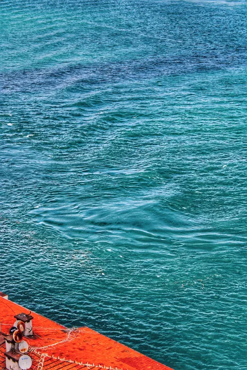 Laut Jernih Wallpaper HP · ocean_v · 1440×2160