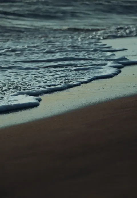 Shore Waves Phone Wallpaper · ocean_v · 1440×2085