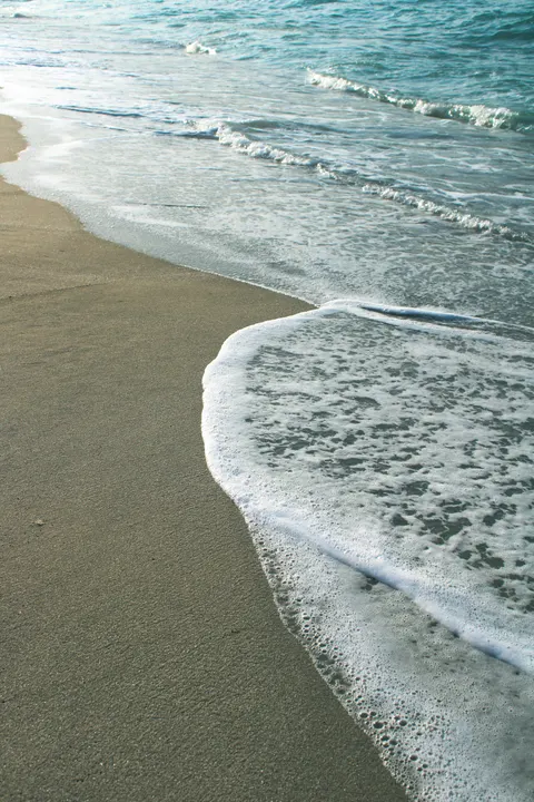 Shore Waves Phone Wallpaper · ocean_v · 1440×2160