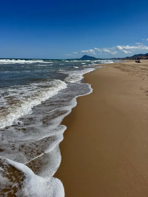 Shore Waves Phone Wallpaper · ocean_v · 1440×1920