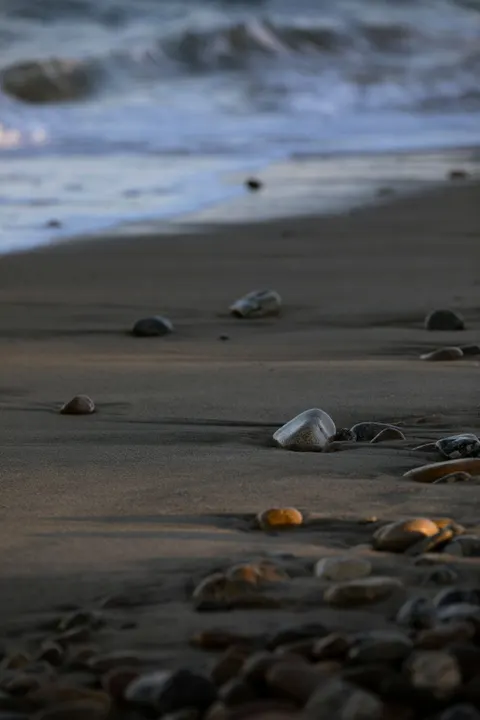 Wellen am Ufer Handy-Hintergrundbild · ocean_v · 1440×2160