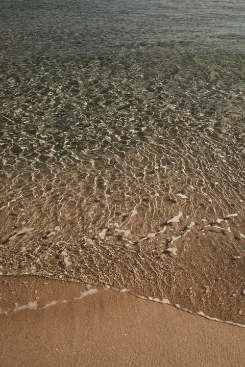 Shore Waves Phone Wallpaper · ocean_v · 1440×2160