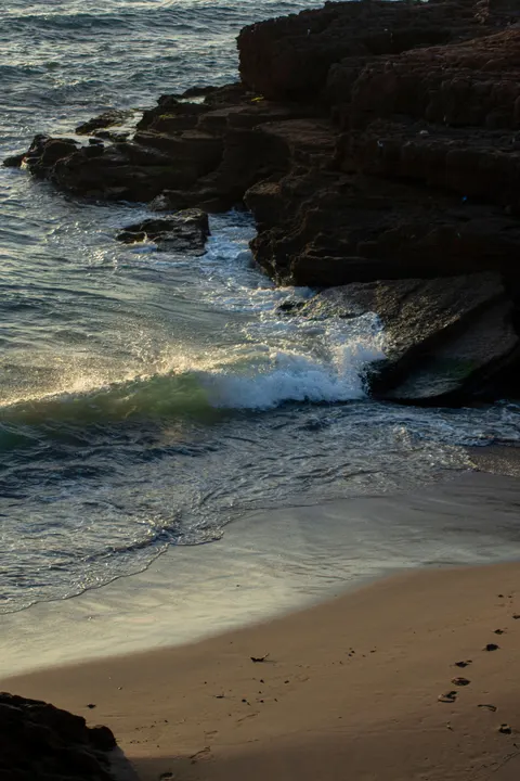 Shore Waves Phone Wallpaper · ocean_v · 1440×2160
