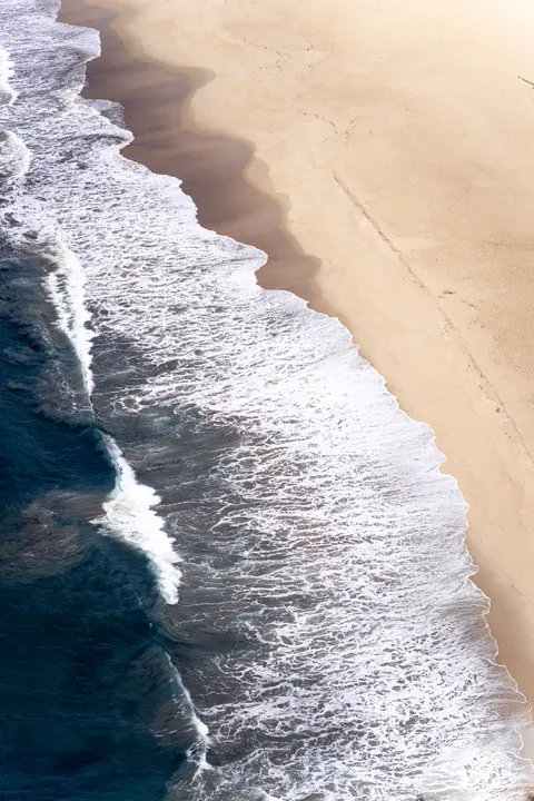 Ombak Tepi Pantai Wallpaper HP · ocean_v · 1440×2160