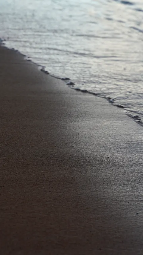 Shore Waves Phone Wallpaper · ocean_v · 1440×2561