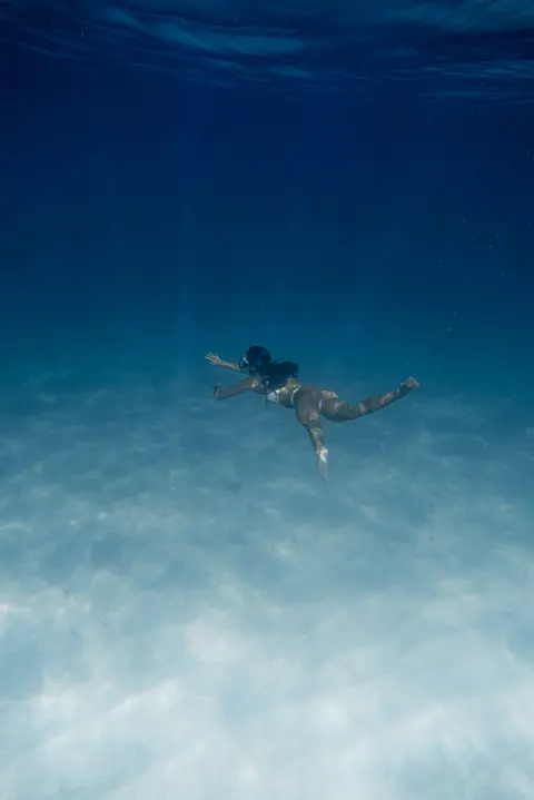 Underwater Blue Phone Wallpaper · ocean_v · 1440×2155