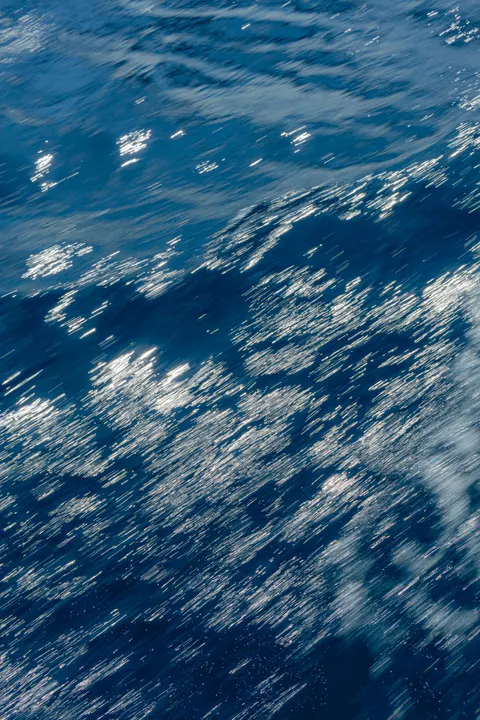 Fond d'écran mobile Bleu Sous-Marin · ocean_v · 1440×2160