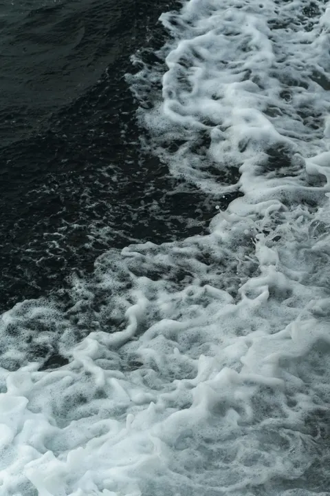 Schiuma di Mare Sfondo per Telefono · ocean_v · 1440×2160