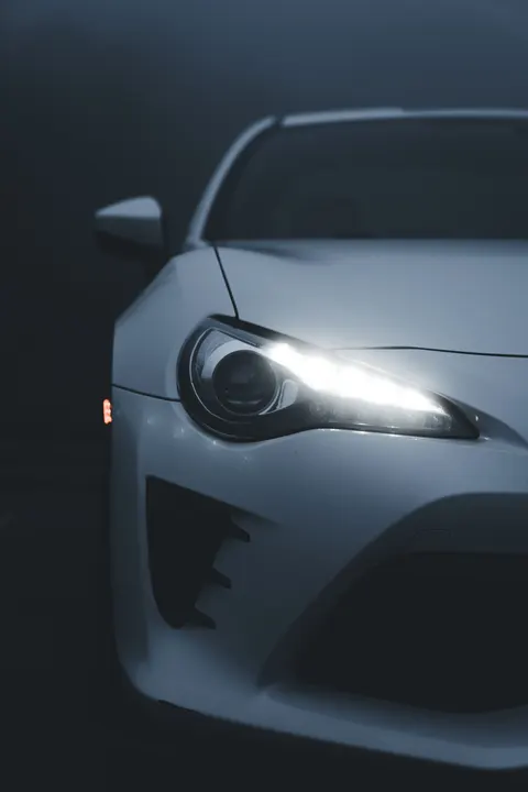 高級車 スマホ壁紙 · luxury · 1440×2160