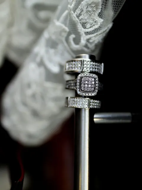 Diamond Shine Phone Wallpaper · luxury · 1440×1918