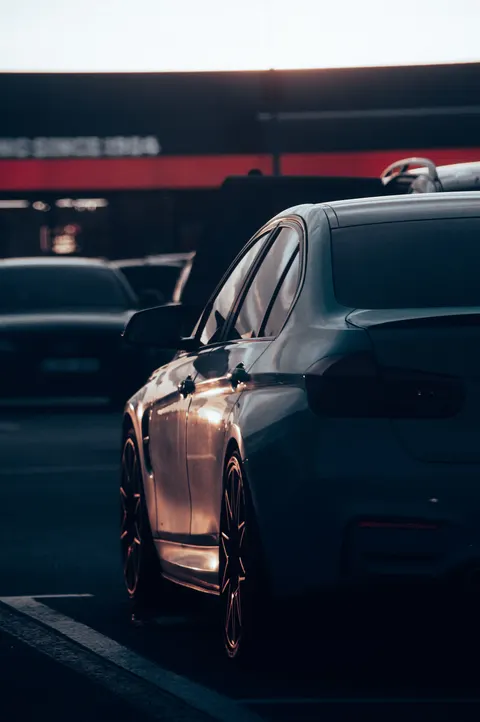 Luxusauto Handy-Hintergrundbild · luxury · 1440×2166