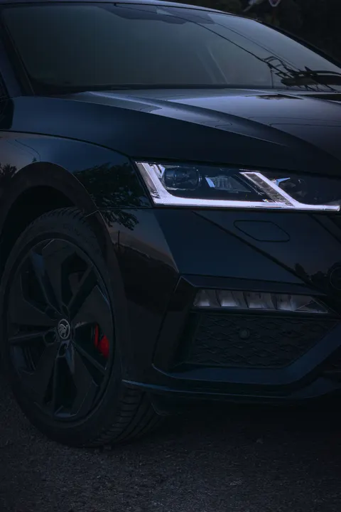 Luxusauto Handy-Hintergrundbild · luxury · 1440×2160